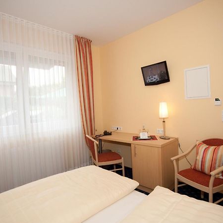 Akzent Hotel Hubertus Melle Exterior photo